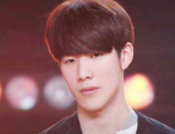 瞳夕解说杯晒照：明年又会是什么样的展开捏